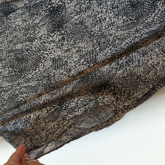 Maurice's snake print blouse - Picture 4 of 9